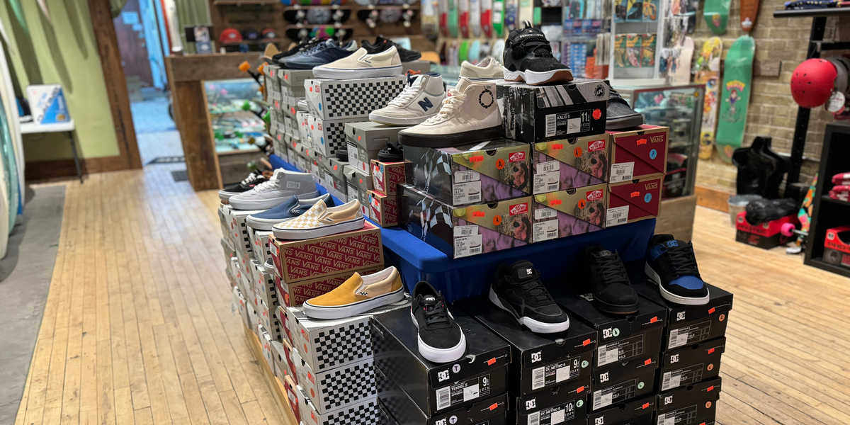 Vans store clearance westgate