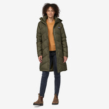Load image into Gallery viewer, Patagonia Down With It Parka Color Basin Green
