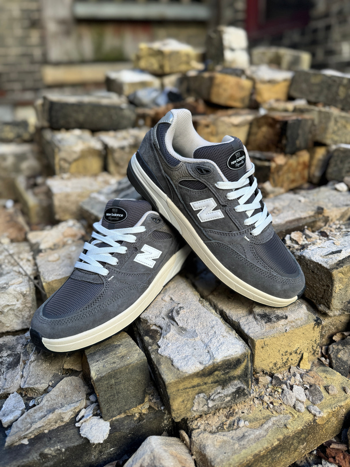 New Balance Numeric Andrew Reynolds 933 Mens Shoe - Dark Grey with White