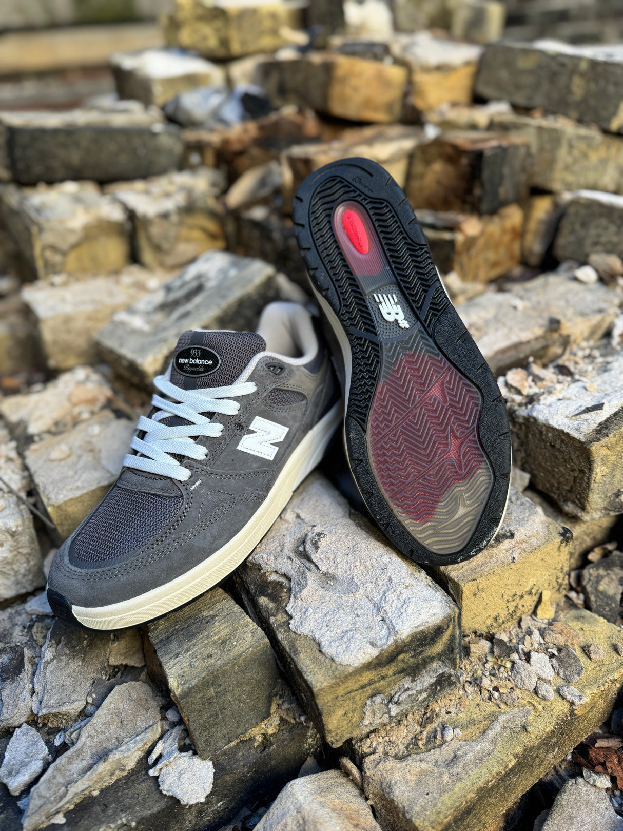 New Balance Numeric Andrew Reynolds 933 Mens Shoe - Dark Grey with White