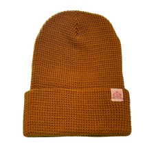 Load image into Gallery viewer, EOS Crest Cuff Beanie
