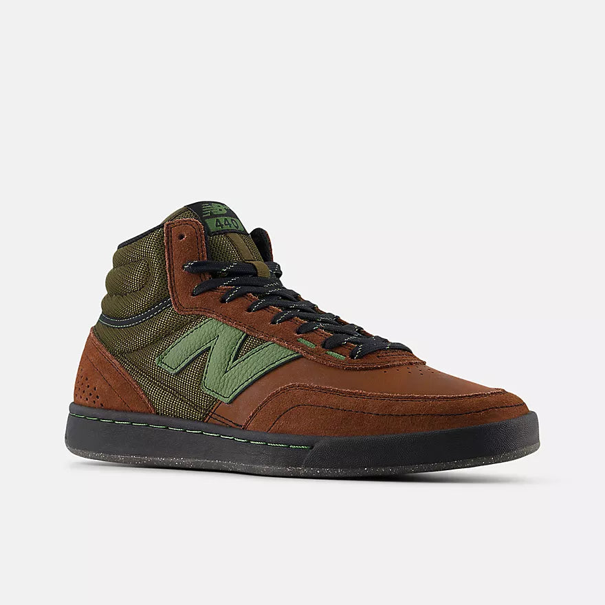 NB Numeric 440 High V2 Rich oak with black