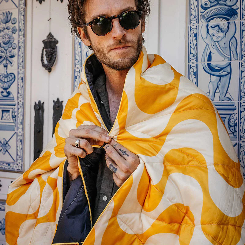 Nomadix Puffer Blanket Blanket: Copacabana Mango