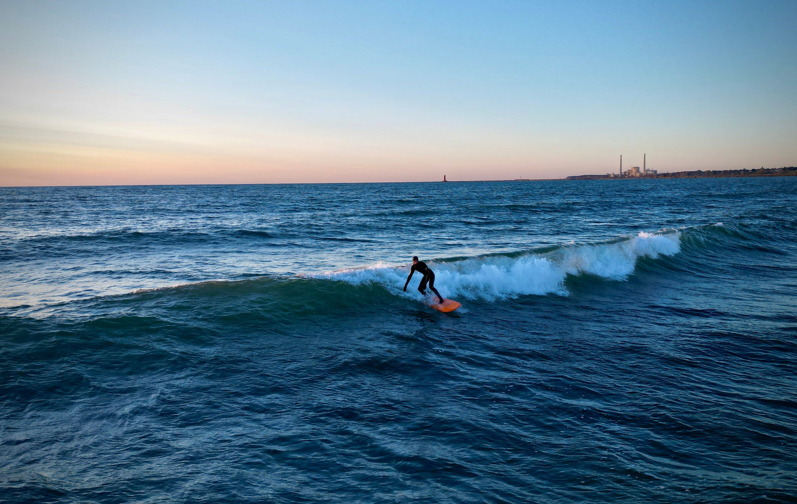 SMALL TOWNS: ‘Malibu of the Midwest’ Sheboygan a popular Wisconsin surf spot