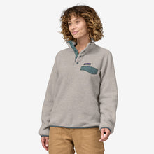 Load image into Gallery viewer, Patagonia Women&#39;s Lightweight Synchilla Snap-T Fleece Pullover
