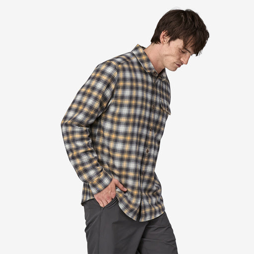 Patagonia Men's Long-Sleeved Lightweight Fjord Flannel Shirt