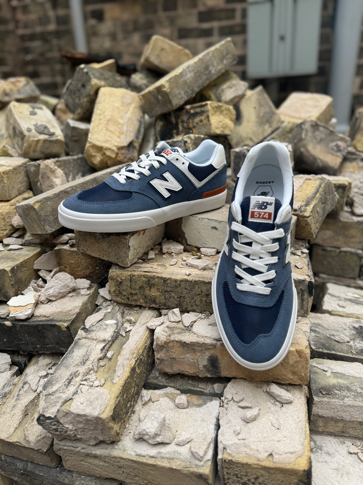 NB Numeric 574 Vulc : Blue / White