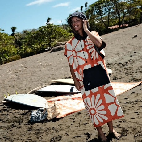 Nomadix Changing Poncho: Big Flowers Expedition  S/M