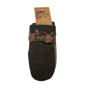 Save The Pieces Wool Mittens - Olive/Red/Green
