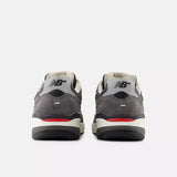 New Balance Numeric Andrew Reynolds 933 Mens Shoe - Dark Grey with White
