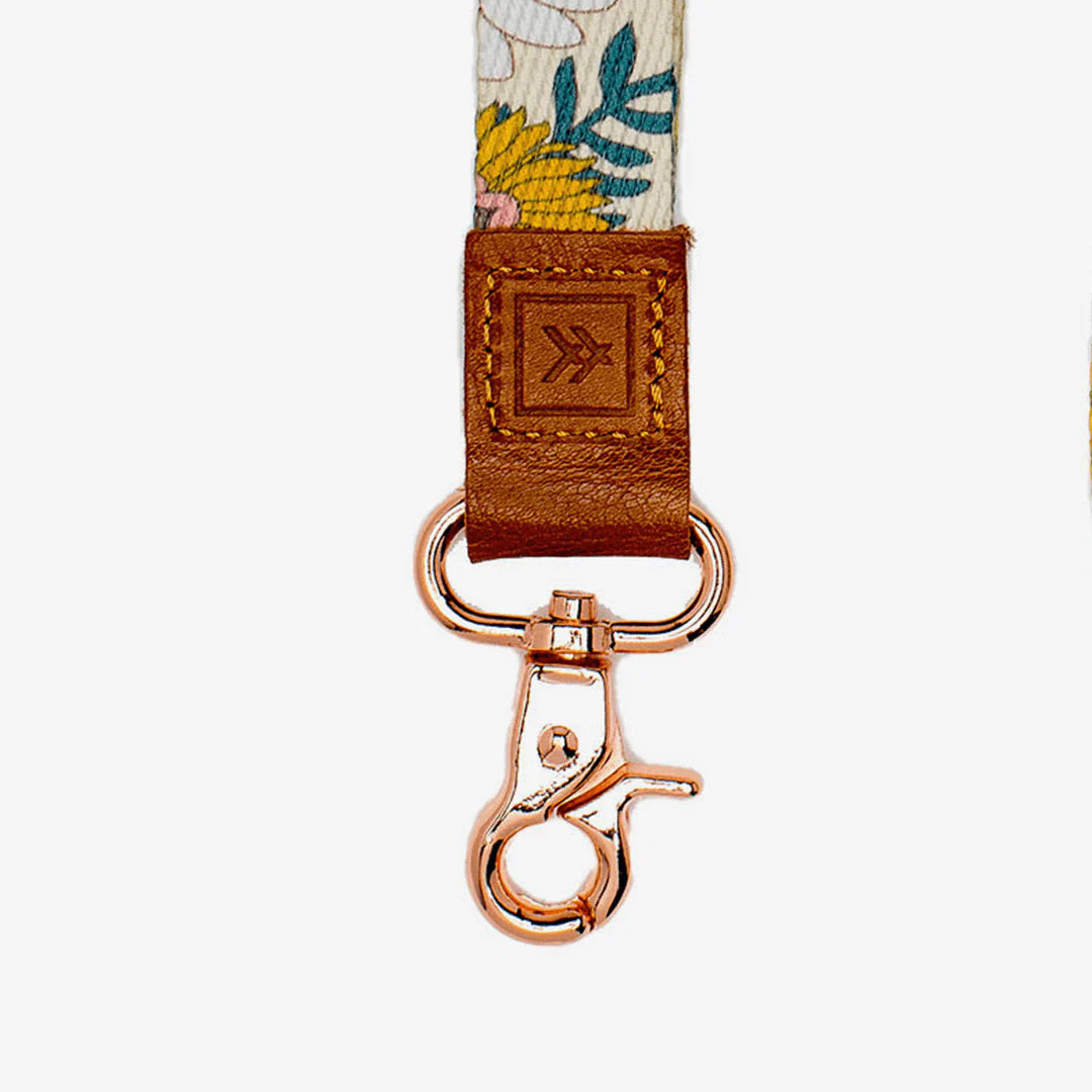 Thread wrist lanyard
